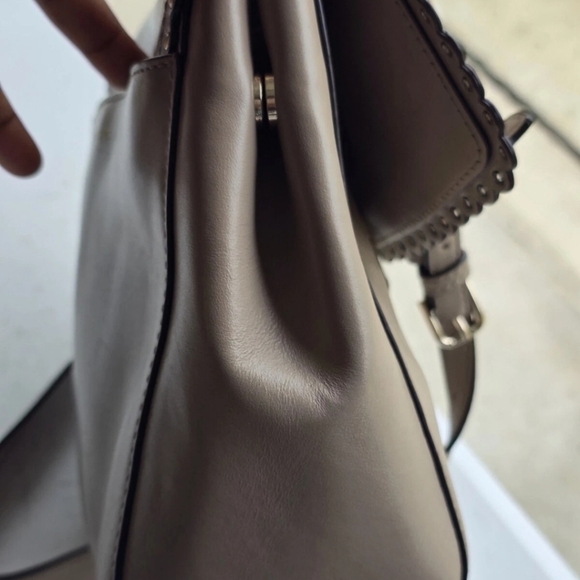 Michael Kors Ava Scalloped Satchel Shoulder Bag Brige Leather Gold Hardware - Picture 11 of 15